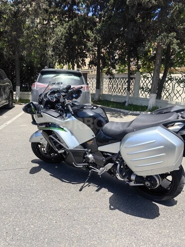Kawasaki 1400 GTR-5