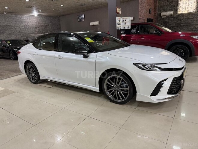 Toyota Camry-6