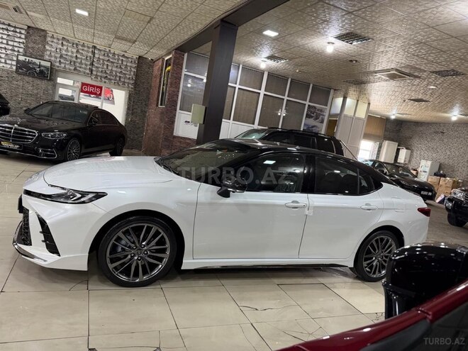 Toyota Camry-4