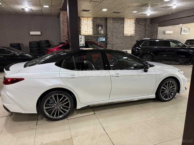 Toyota Camry-7