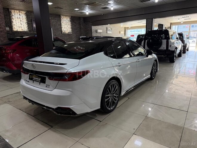 Toyota Camry-8