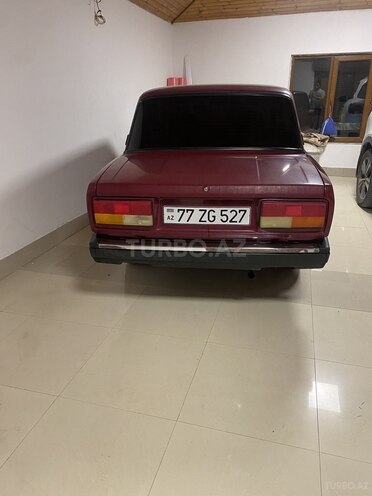 LADA (VAZ) 2107-2