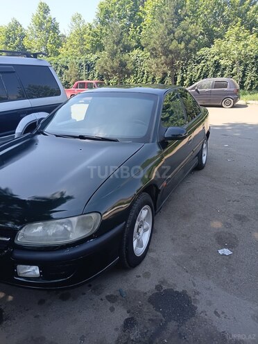 Opel Omega-4