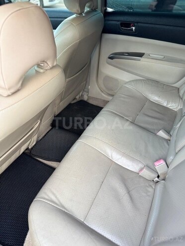 Toyota Prius-8