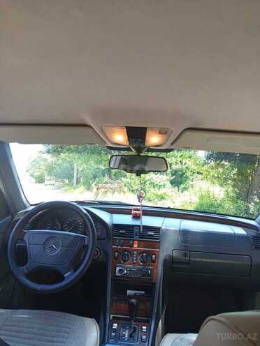Mercedes C 180-7