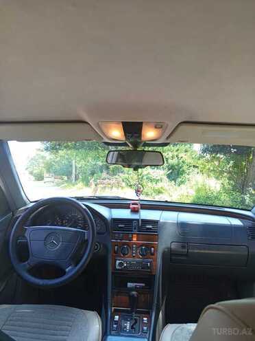 Mercedes C 180-8