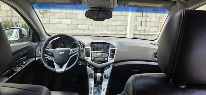 Chevrolet Cruze-2