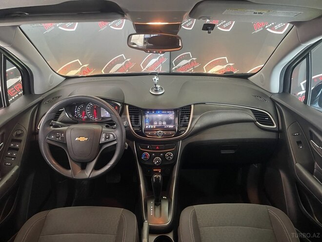 Chevrolet Trax-12