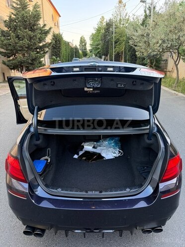 BMW 528-9