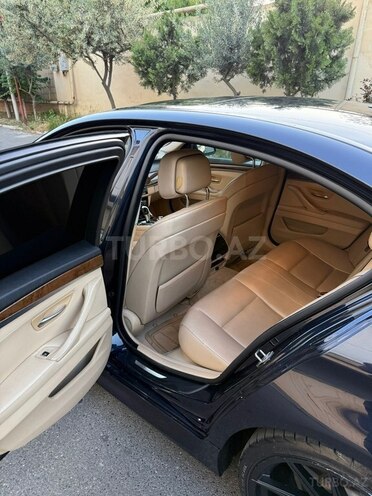 BMW 528-8