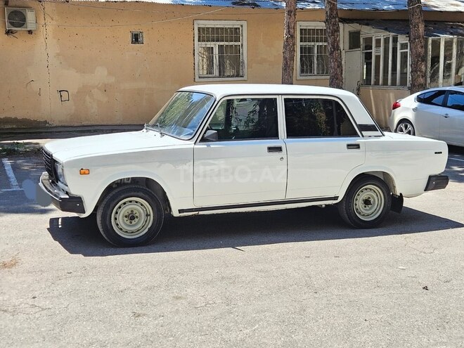 LADA (VAZ) 2107-6