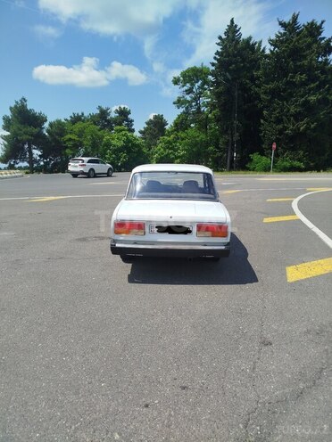 LADA (VAZ) 2107-2