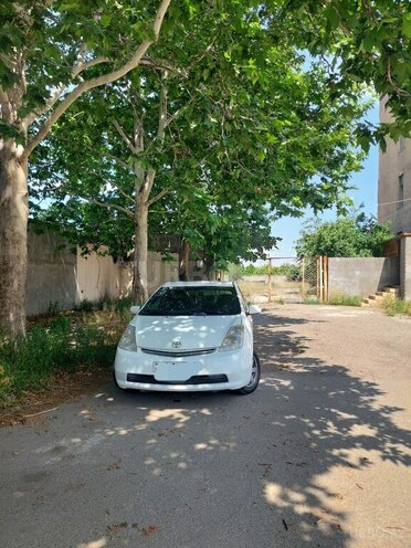 Toyota Prius-1