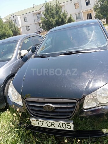 Hyundai Elantra-1