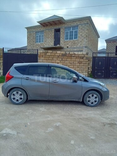Nissan Note-5