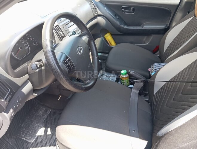 Hyundai Elantra-6