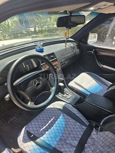 Mercedes C 200-6