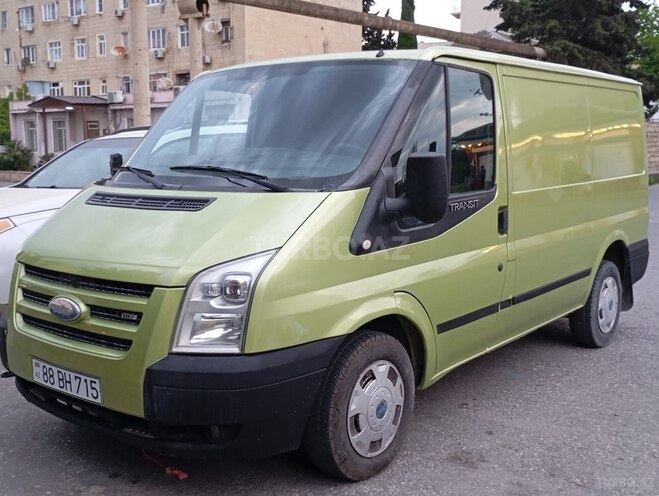 Ford Transit-2