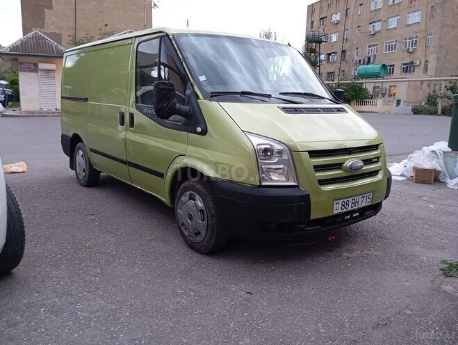 Ford Transit-4