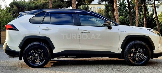 Toyota RAV4-2