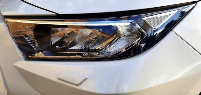Toyota RAV4-3