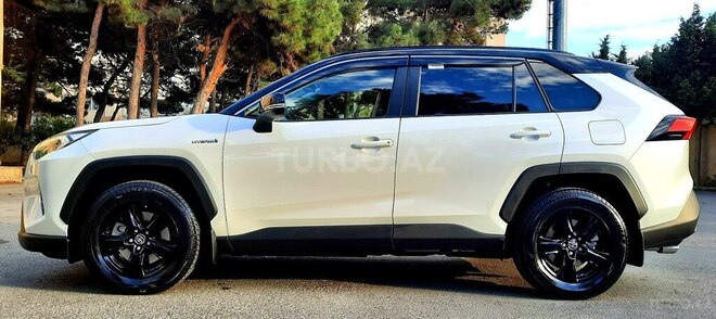 Toyota RAV4-5