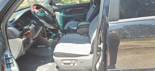 Toyota Land Cruiser Prado-10