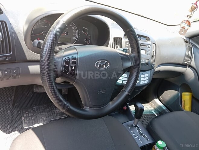 Hyundai Elantra-7
