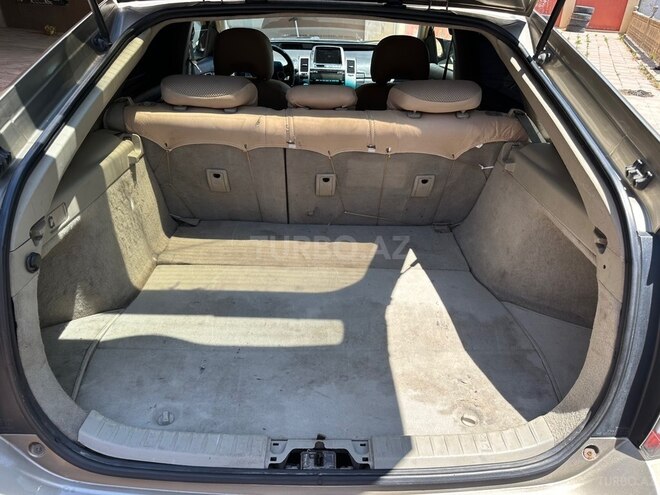 Toyota Prius-7