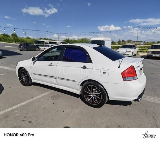 Kia Cerato-5