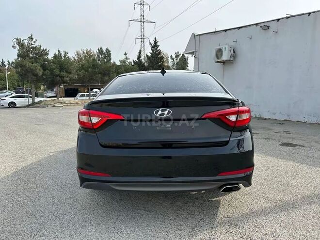 Hyundai Sonata-5