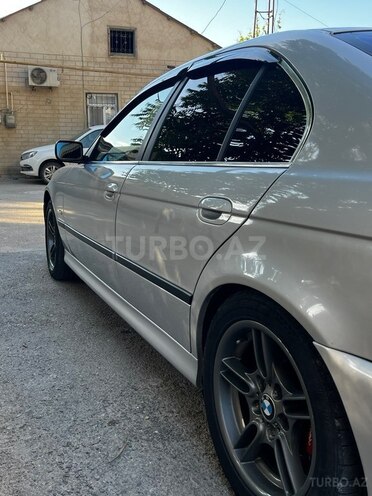 BMW 525-13