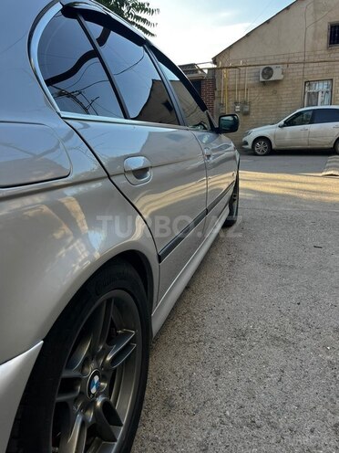 BMW 525-21