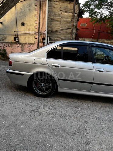 BMW 525-7