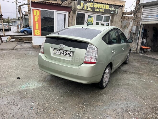 Toyota Prius-2