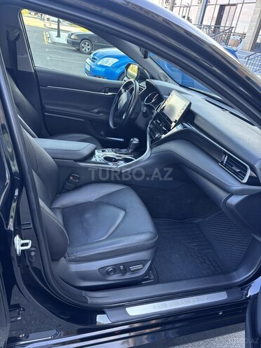 Toyota Camry-15