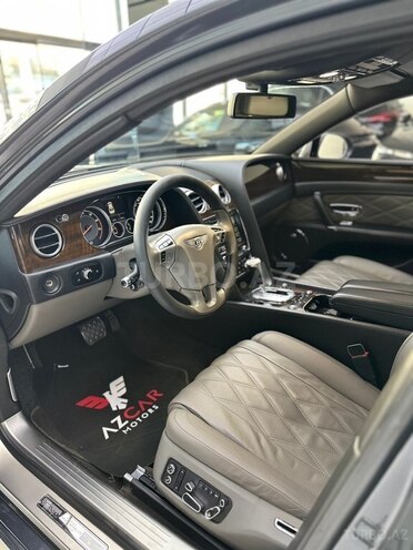 Bentley Flying Spur-15