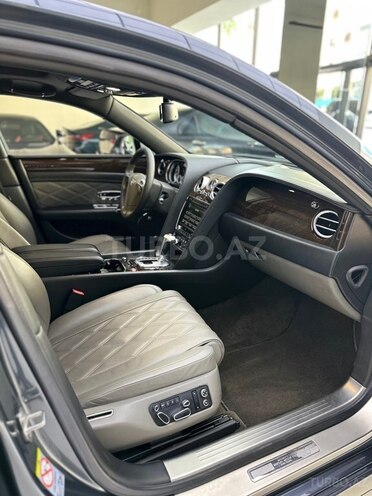 Bentley Flying Spur-17