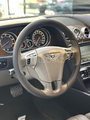 Bentley Flying Spur-16