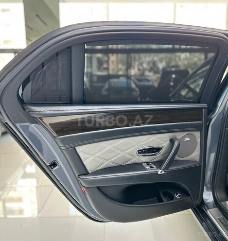 Bentley Flying Spur-10