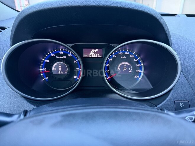 Hyundai ix35-7