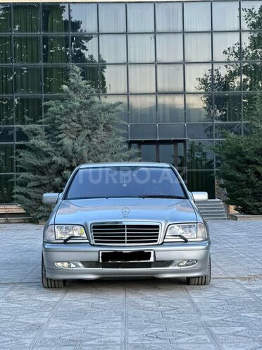 Mercedes C 180-1
