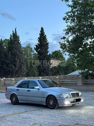Mercedes C 180-5