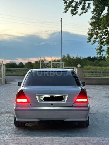 Mercedes C 180-2