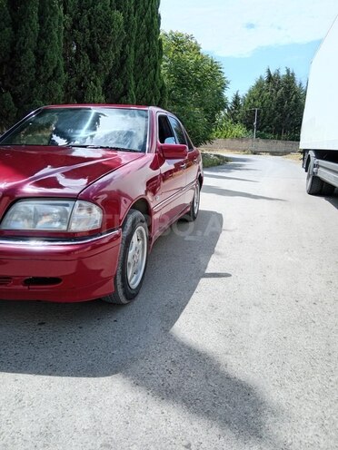 Mercedes C 200-4