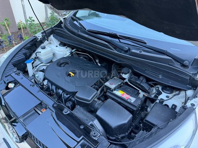 Hyundai ix35-12