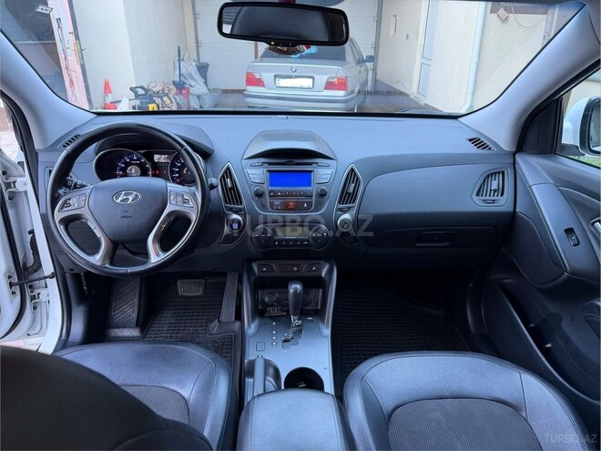 Hyundai ix35-13