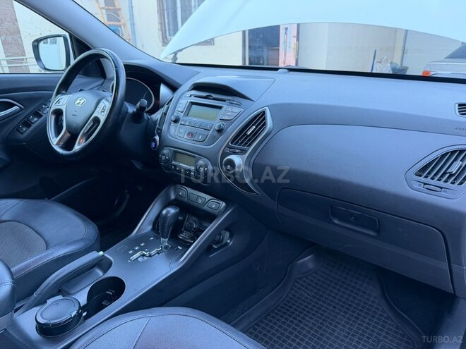 Hyundai ix35-10