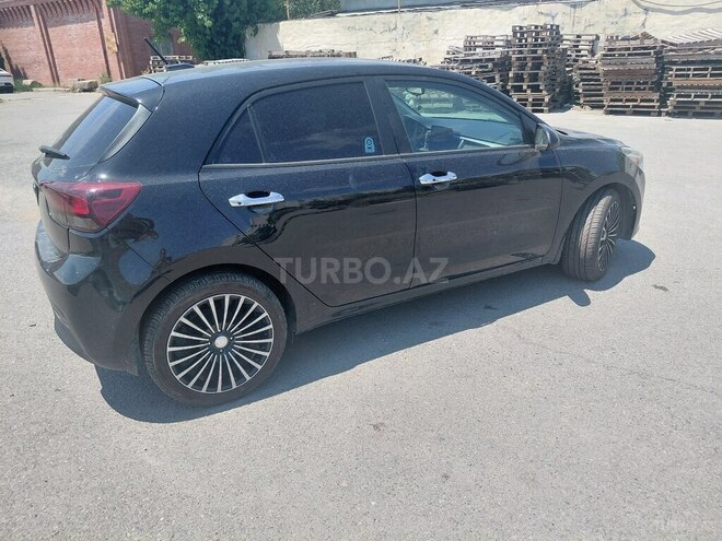 Kia Rio-3