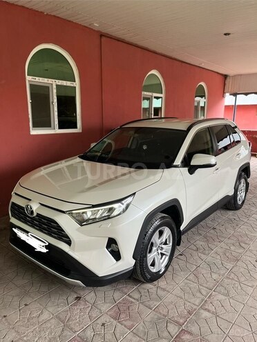 Toyota RAV4-1